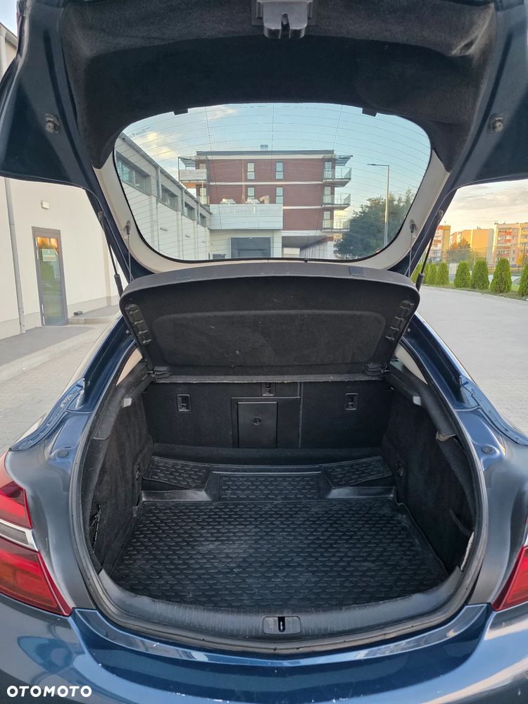 Opel Insignia - 18