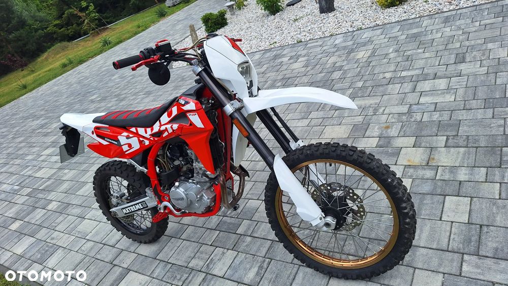 SWM RS 125 R - 8