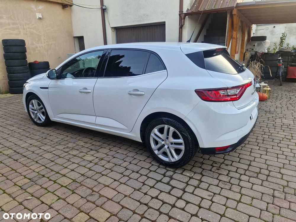 Renault Megane 1.5 Blue dCi Intens - 14