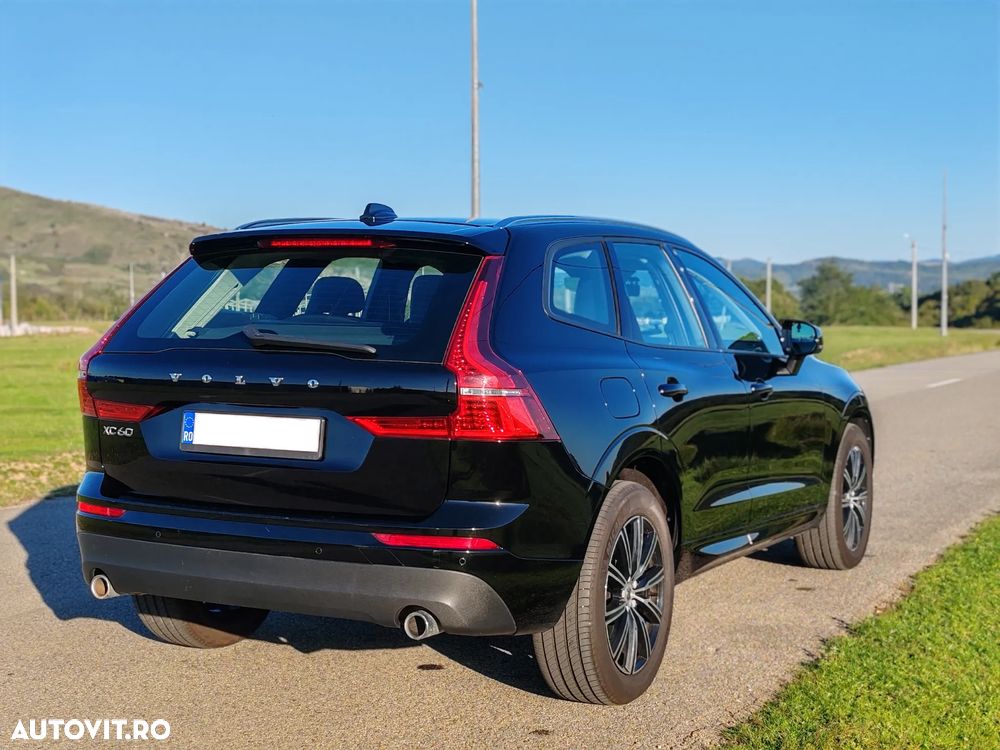 Volvo XC 60 D5 AWD Geartronic Momentum - 4