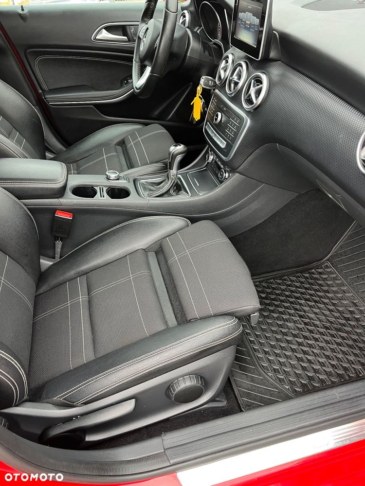 Mercedes-Benz Klasa A 180 d Style - 16