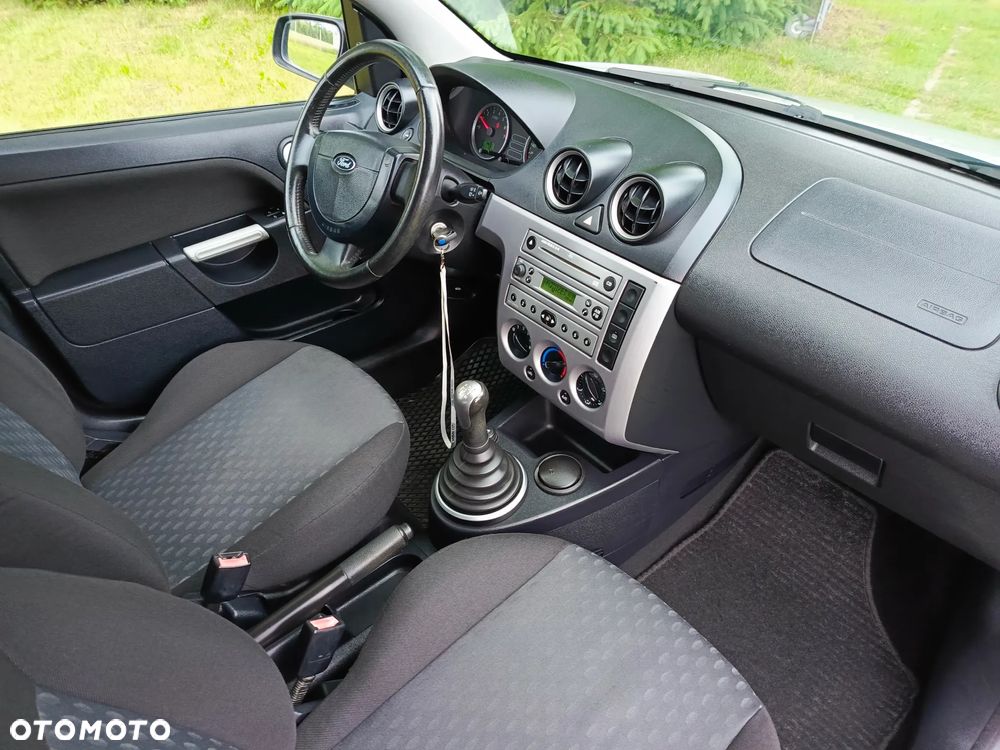 Ford Fiesta 1.4 Connection - 21