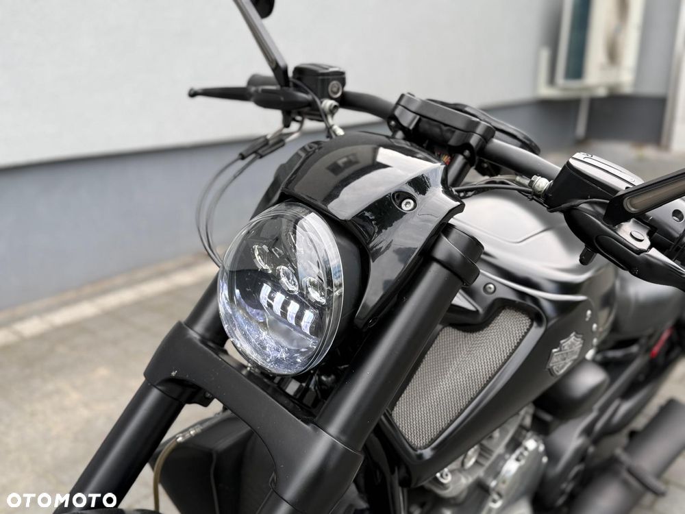Harley-Davidson V-Rod Muscle - 7