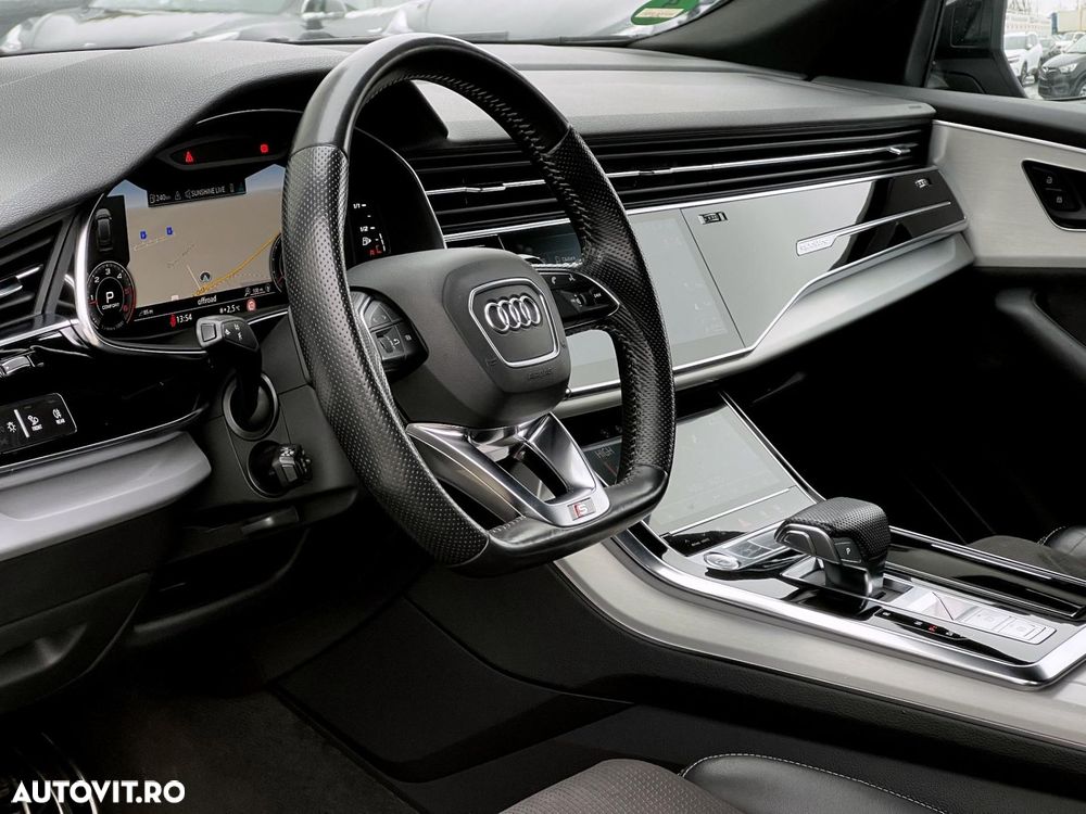 Audi Q8 - 14
