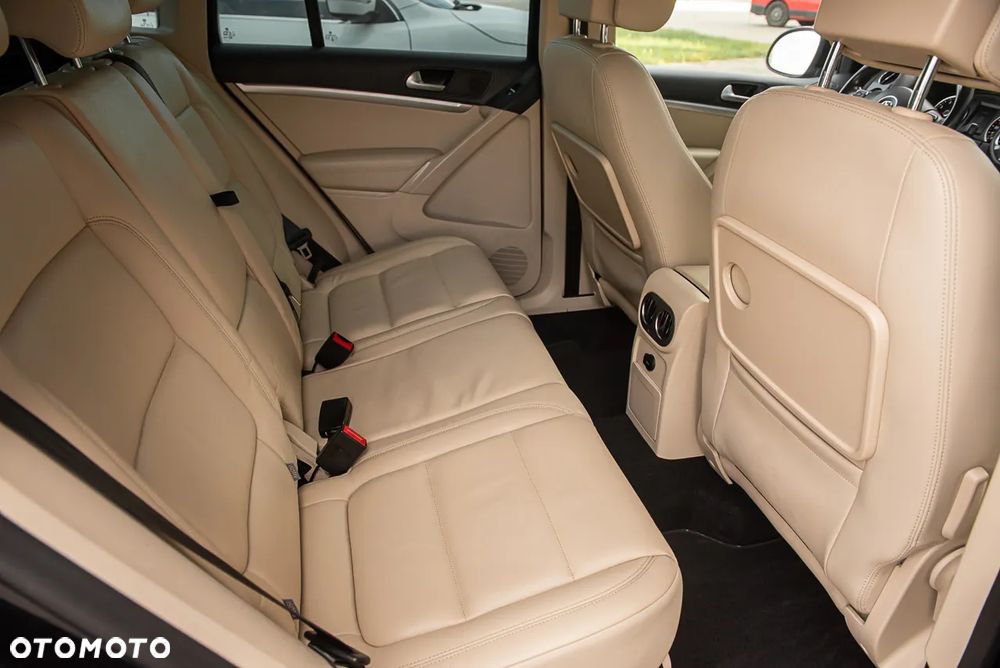 Volkswagen Tiguan - 32