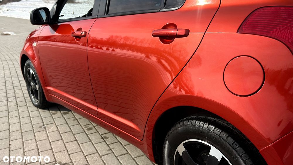 Suzuki Swift 1.3 Limited 25 - 18