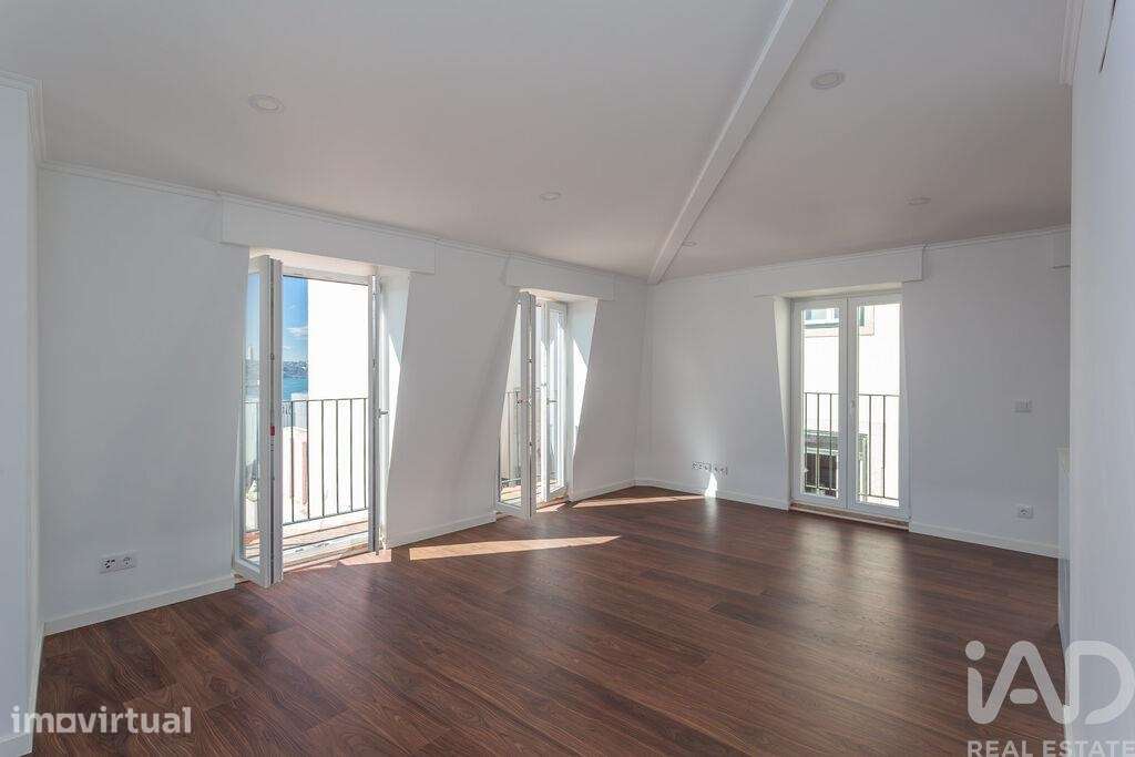 Apartamento T2 em Misericórdia de 81,00 m2 - Grande imagem: 4/30