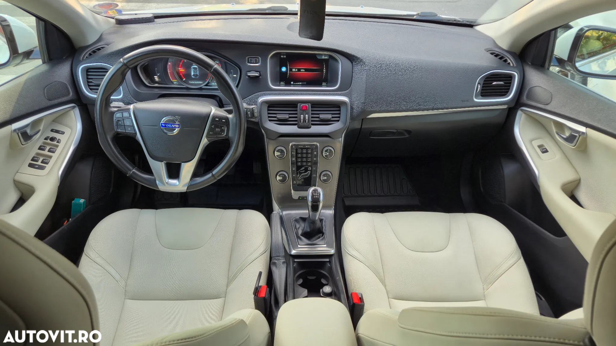 Volvo V40 D2 94g Momentum - 5