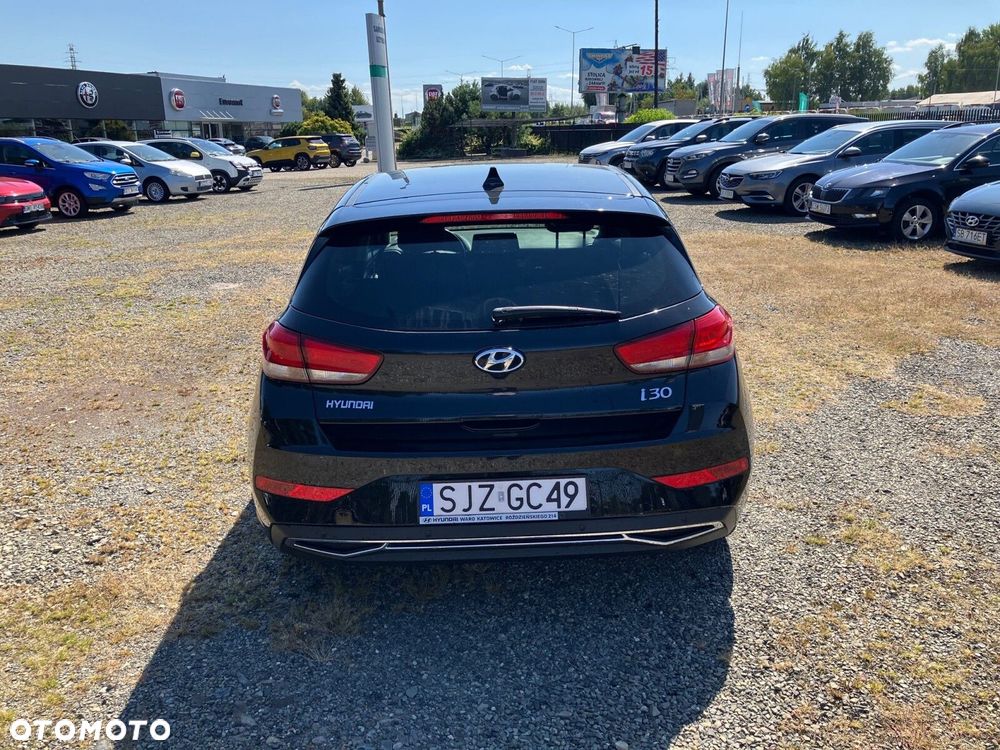 Hyundai i30 1.5 DPI Comfort - 10