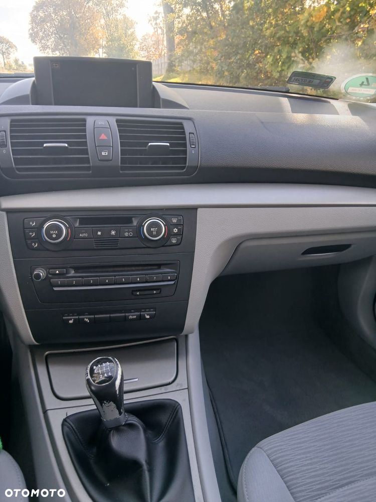 BMW Seria 1 118d - 12