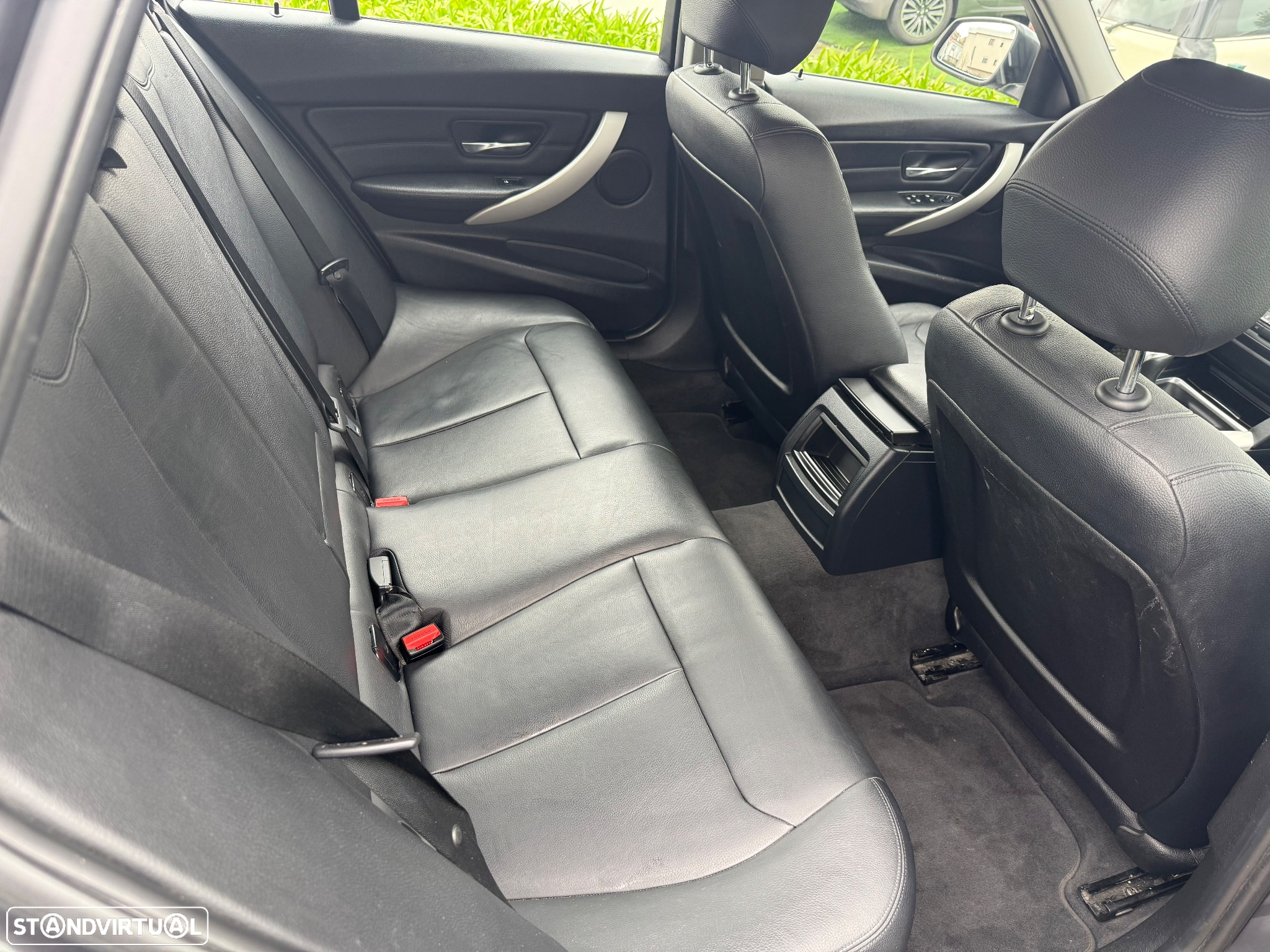 BMW 318 d Touring Line Sport - 11