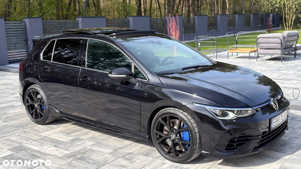 Volkswagen Golf - 22