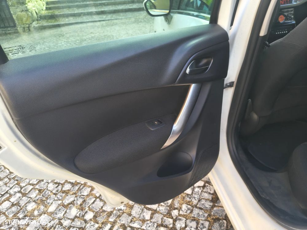 Citroën C3 1.4 HDi Exclusive 99g - 13