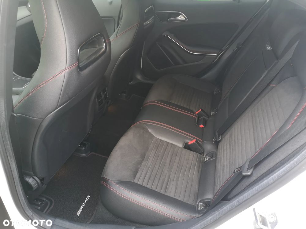 Mercedes-Benz GLA 220 4-Matic - 19