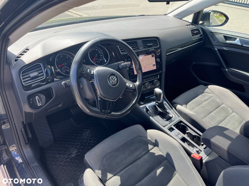 Volkswagen Golf 2.0 TDI (BlueMotion Technology) DSG Comfortline - 21