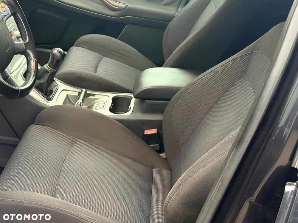 Ford S-Max 2.0 Titanium - 10