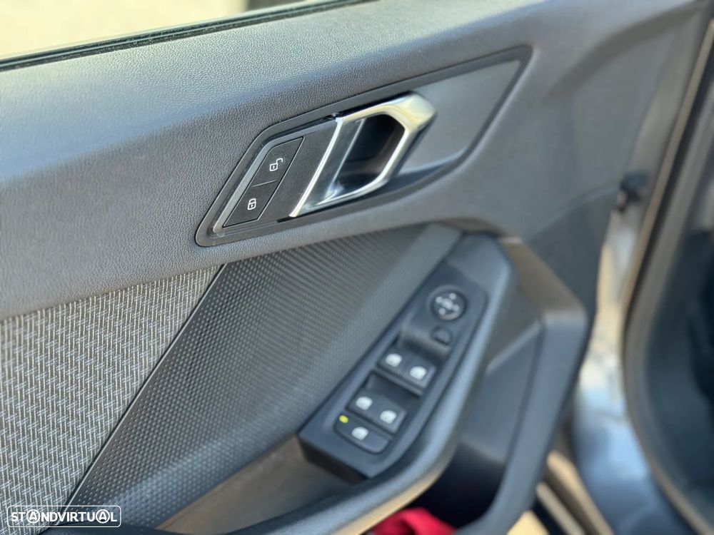 BMW 118 i Line Sport Auto - 14