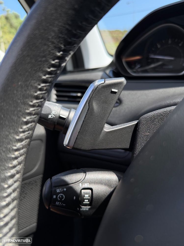 Peugeot 208 e-HDi 68 EGS5 Stop&Start Active - 23