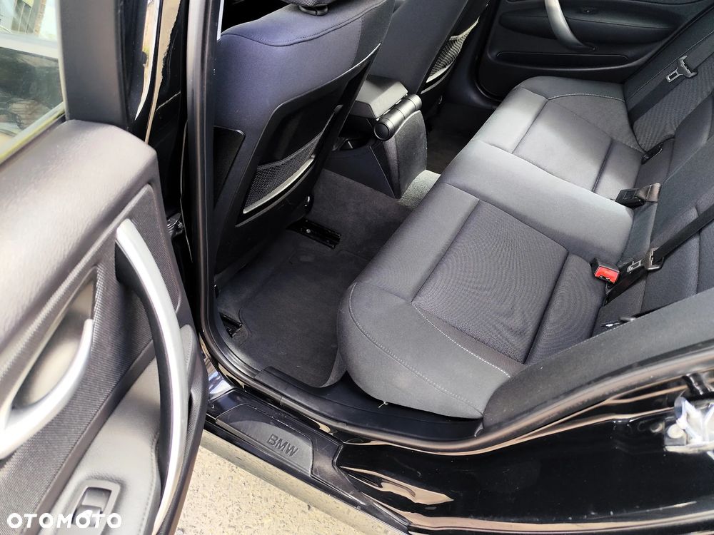BMW Seria 1 - 10
