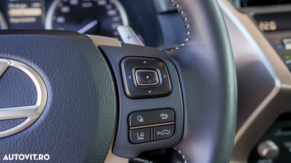 Lexus Seria NX 300h Executive Line - 22