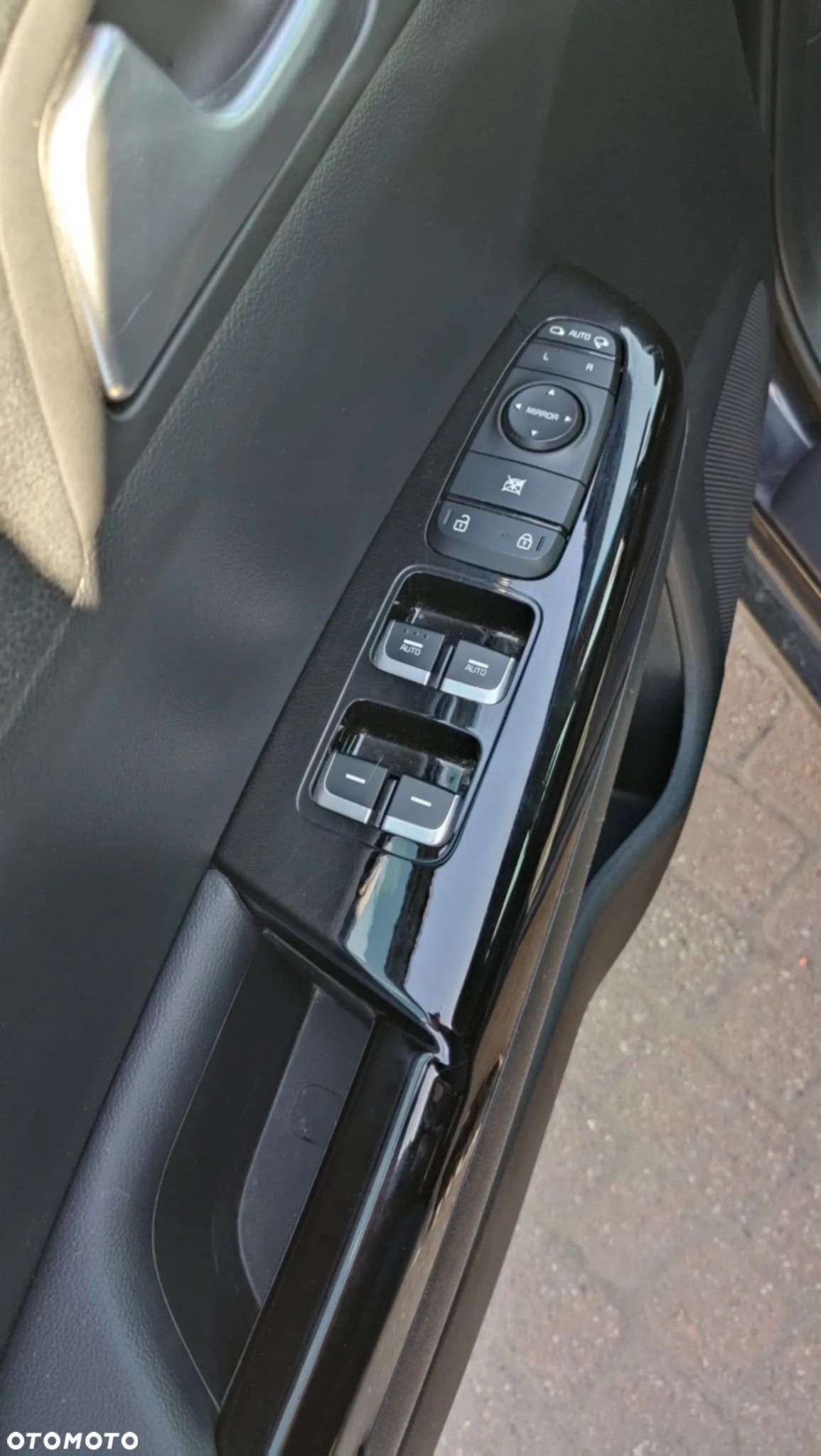 Kia Sportage 1.6 CRDI MHEV Black Edition 4WD DCT - 18