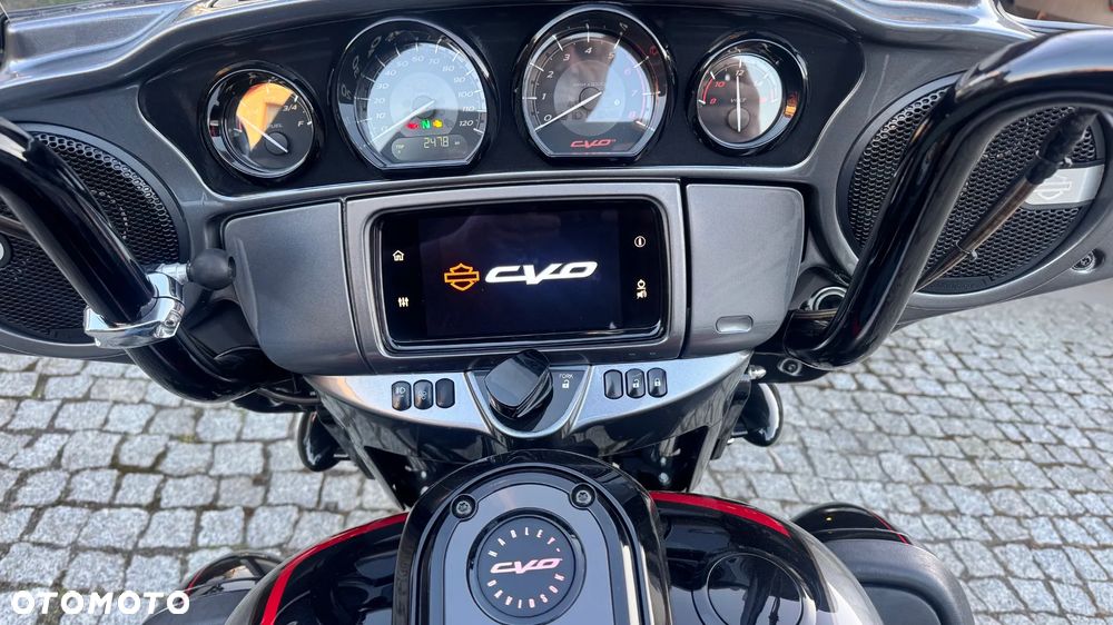 Harley-Davidson Touring Street Glide - 10