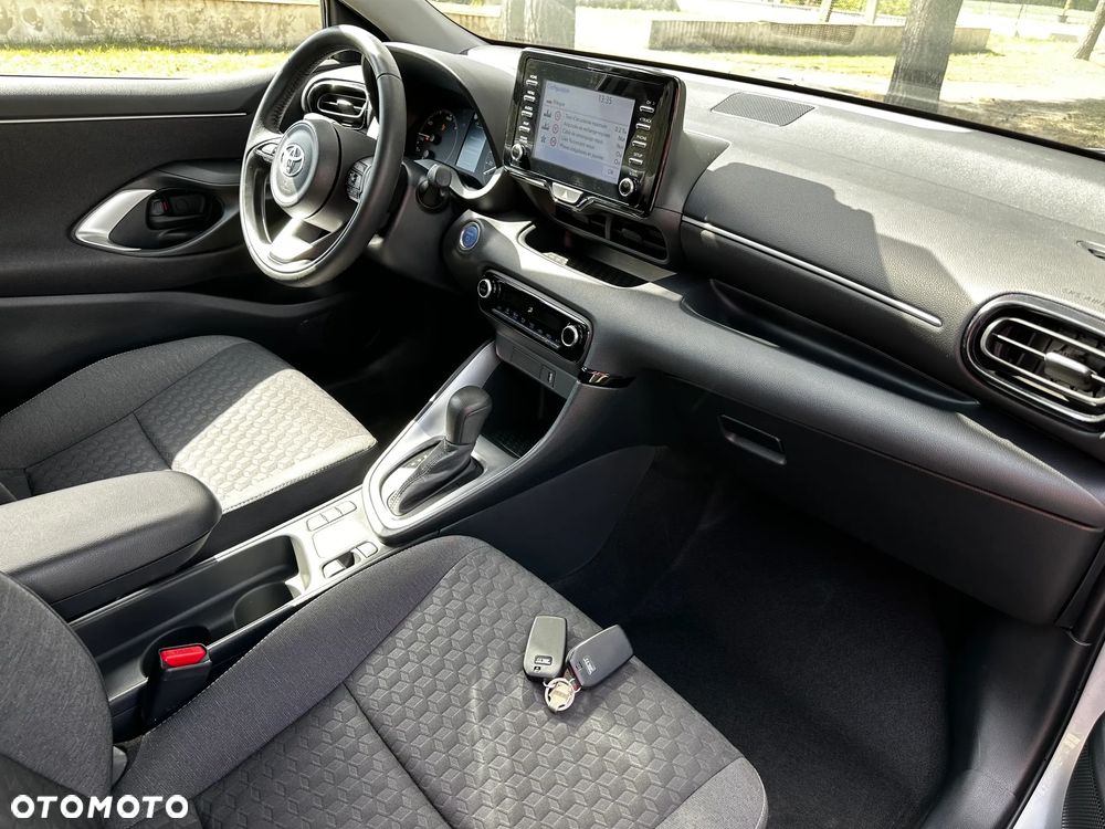 Toyota Yaris - 5