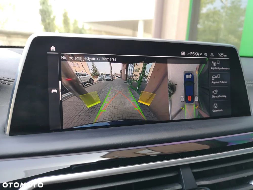 BMW Seria 7 750i xDrive sport - 23