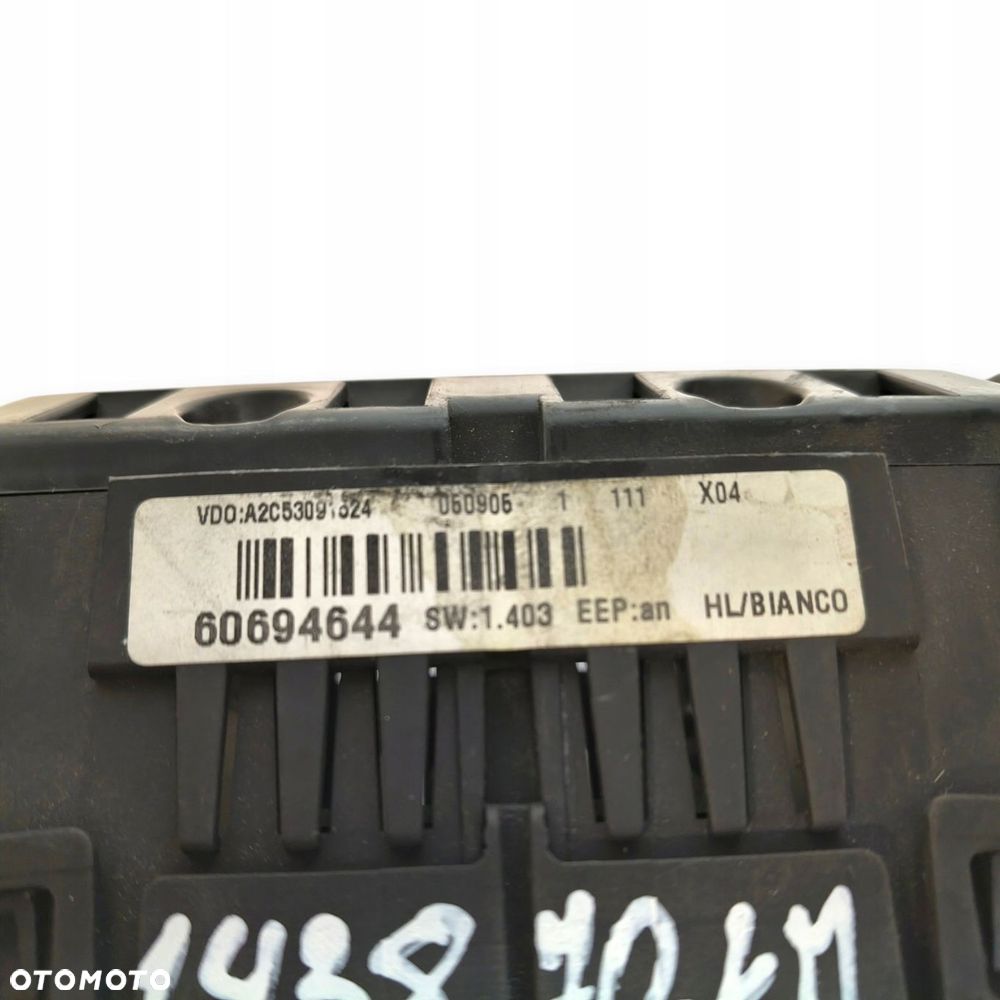 LICZNIK ZEGARY 56092012 Alfa Romeo 159 2.2 JTS Benzyna 143 870km europa - 8