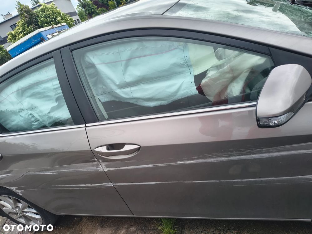 Toyota Corolla 1.6 Premium - 9