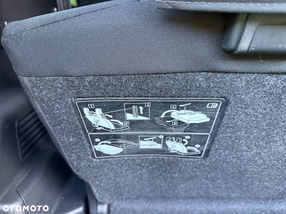 Mitsubishi Outlander - 22