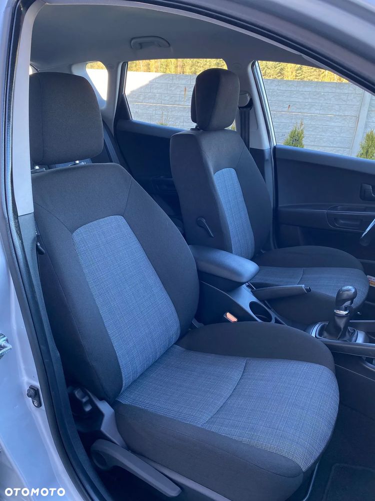 Kia Ceed 1.4 CVVT Attract - 32