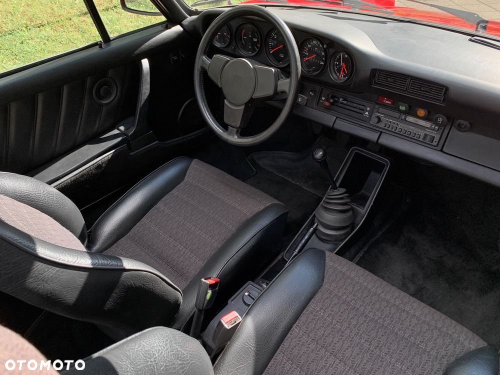 Porsche 911 - 12