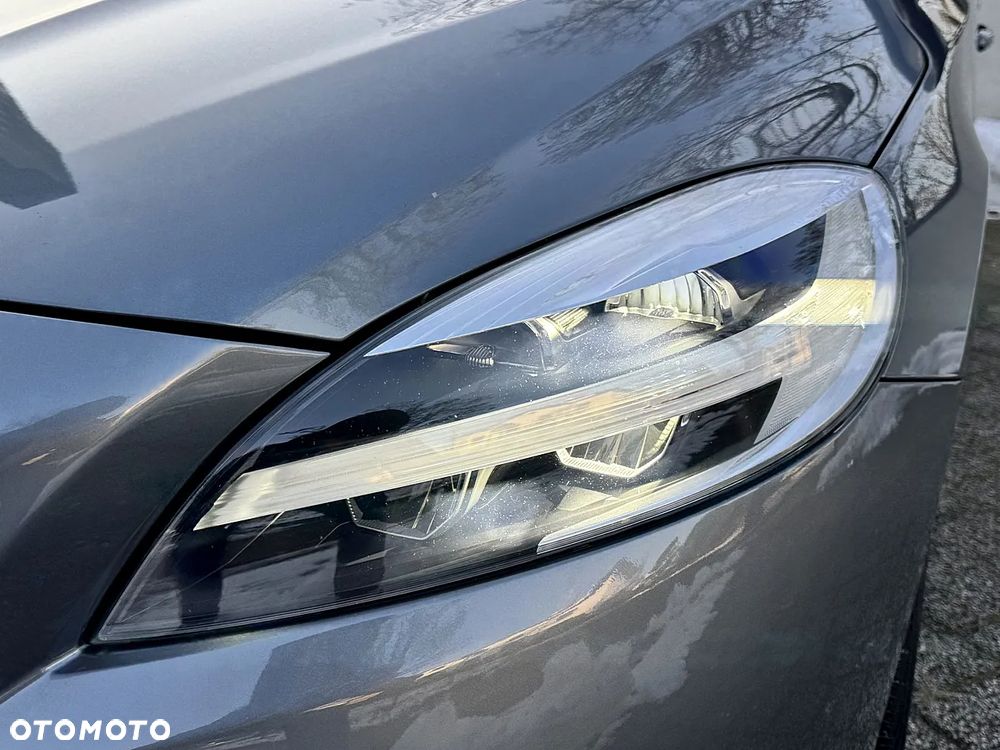 Volvo V40 D3 Geartronic Momentum - 4