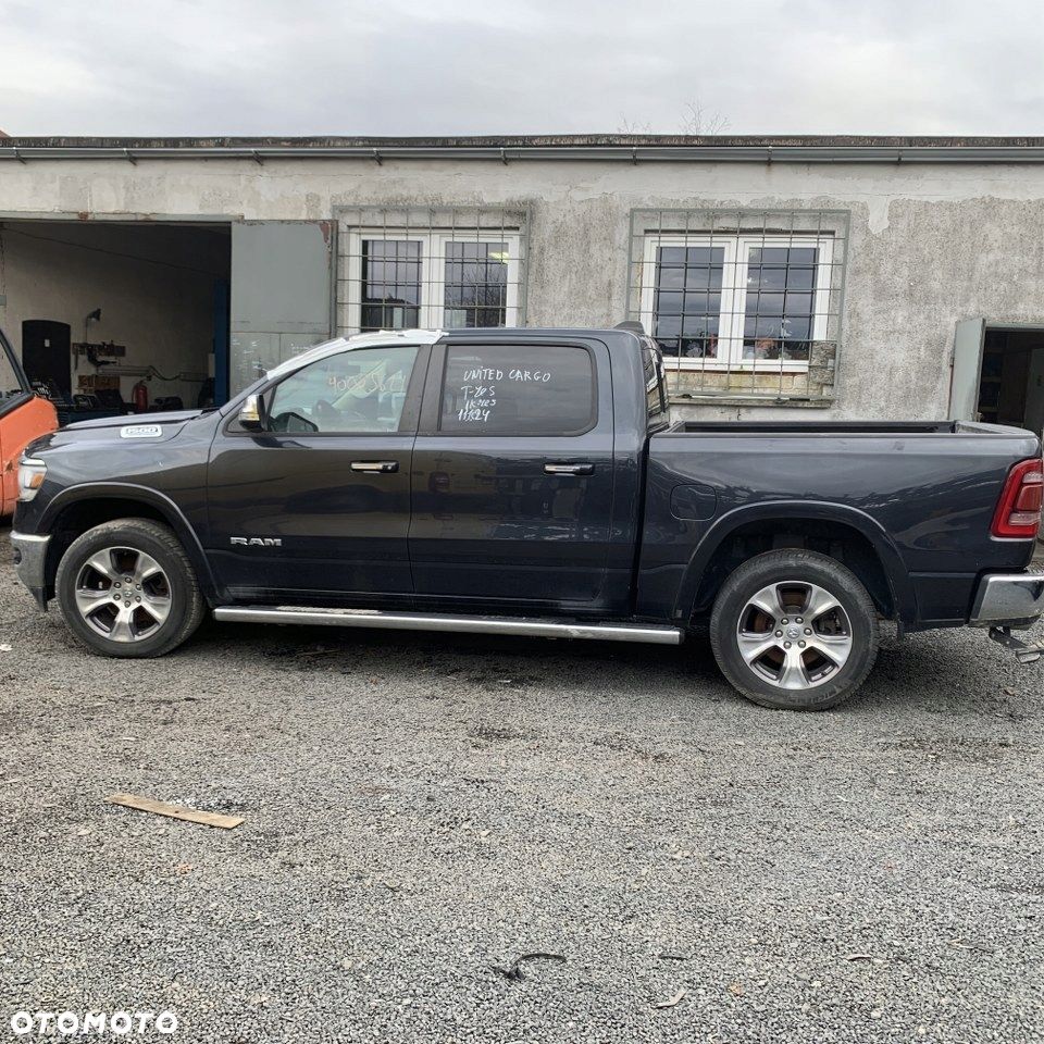 Karoseria buda kabina PAR nadwozie długie drzwi DODGE RAM V 1500 LARAMI 21r - 2