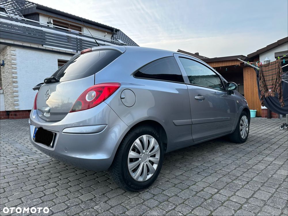 Opel Corsa 1.2 16V Enjoy - 8