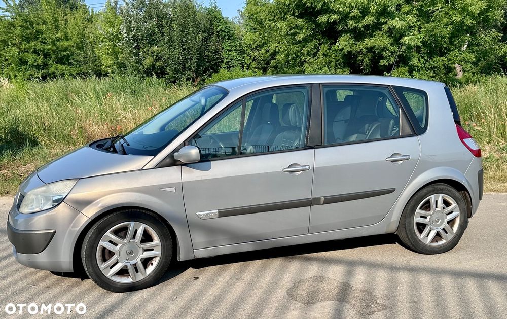 Renault Scenic 2.0 16V Privilege - 3