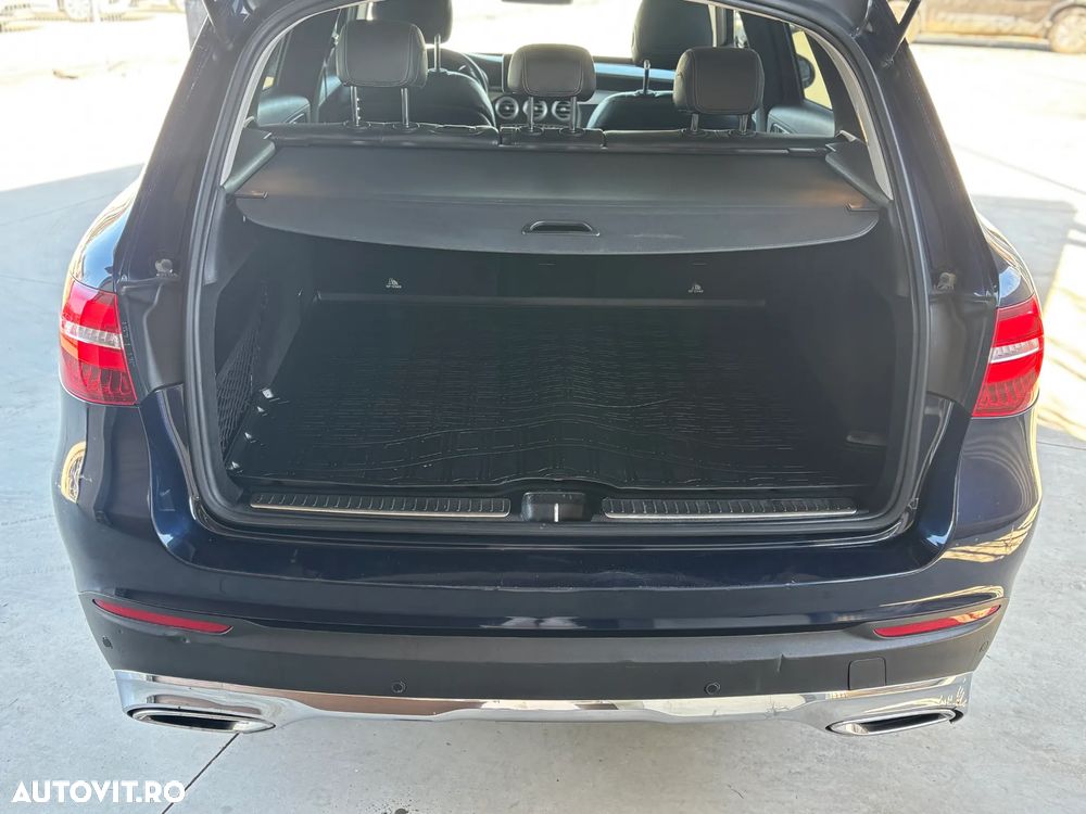 Mercedes-Benz GLC - 9