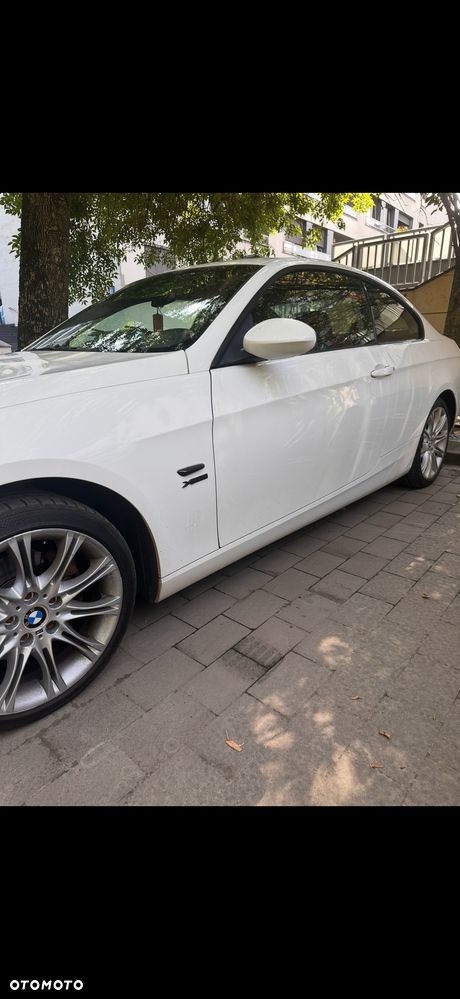 BMW Seria 3 320d xDrive DPF Edition Fleet Sport - 4