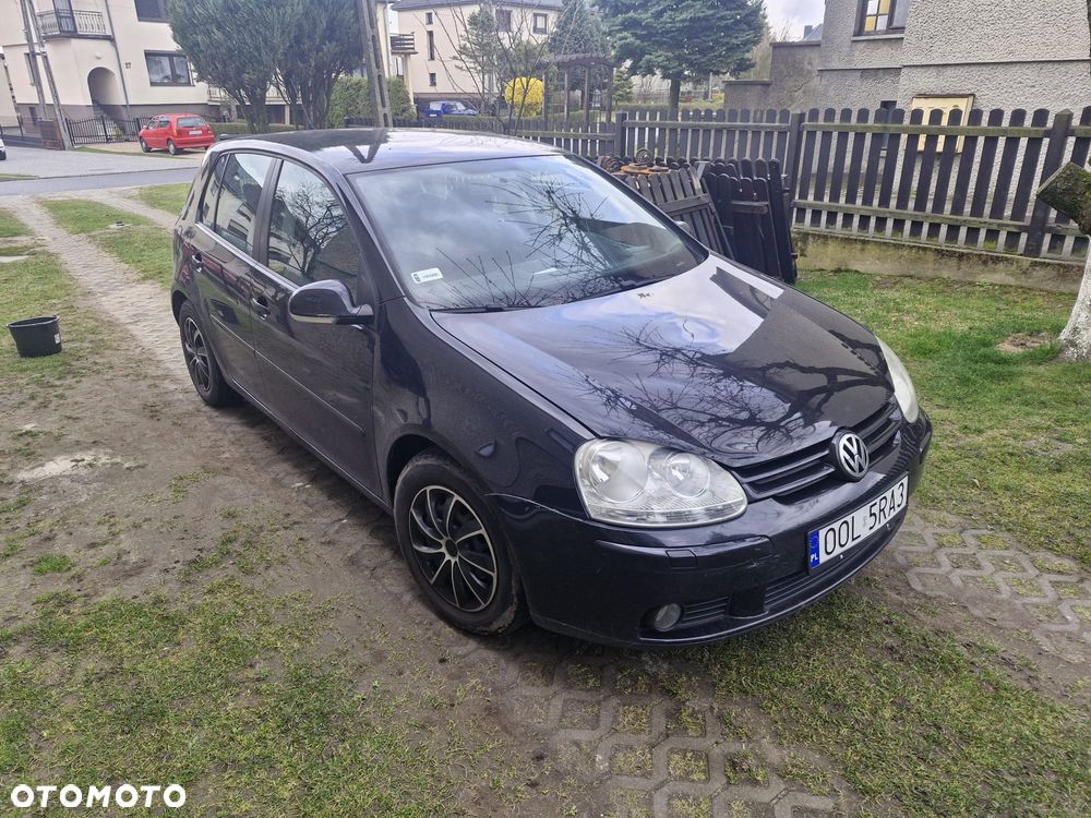 Volkswagen Golf - 5