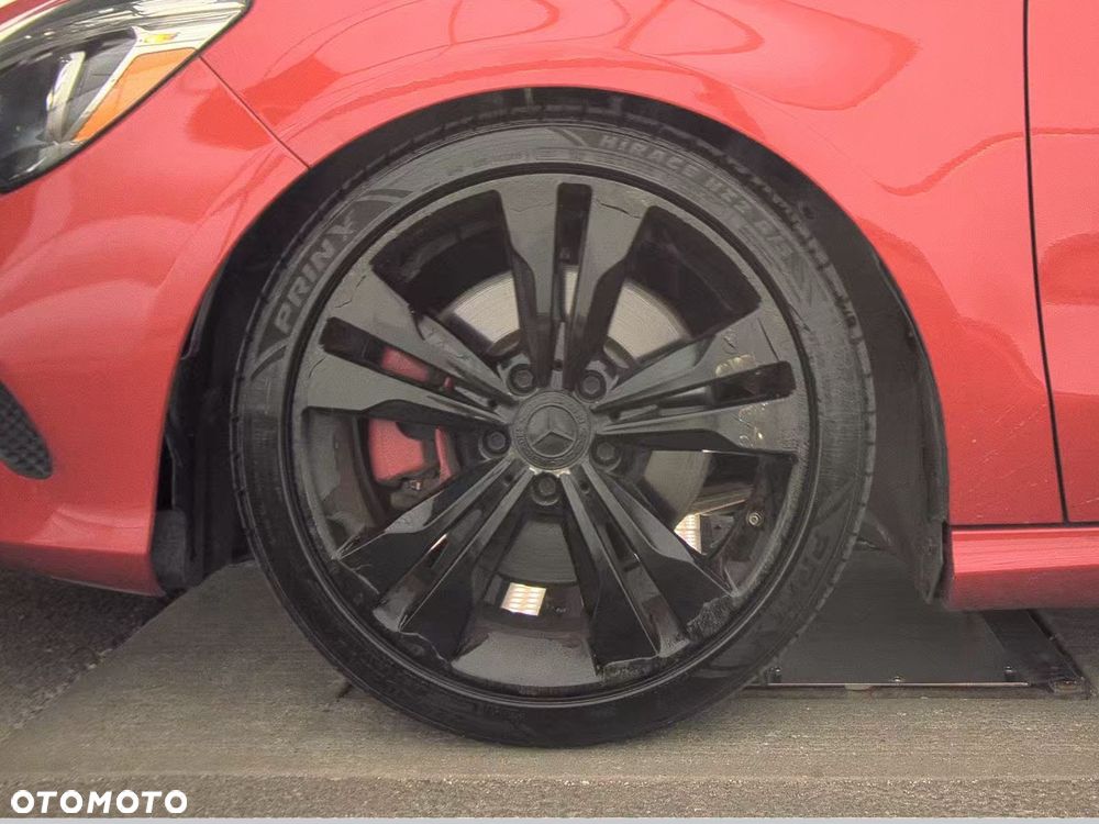 Mercedes-Benz CLA - 9