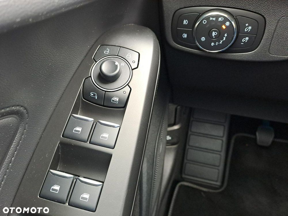 Ford Focus 1.0 EcoBoost mHEV Titanium X - 20