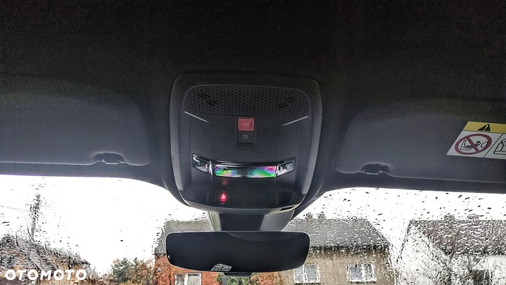 Peugeot 2008 1.2 PureTech GT Pack S&S EAT8 - 4