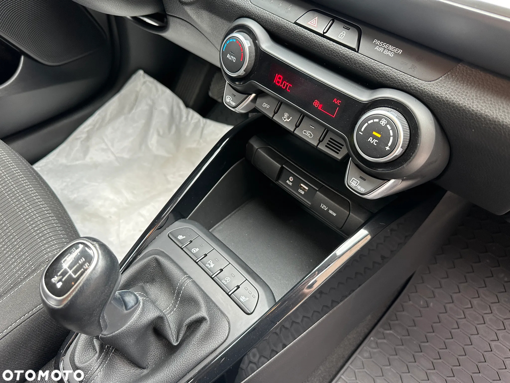 Kia Stonic - 25