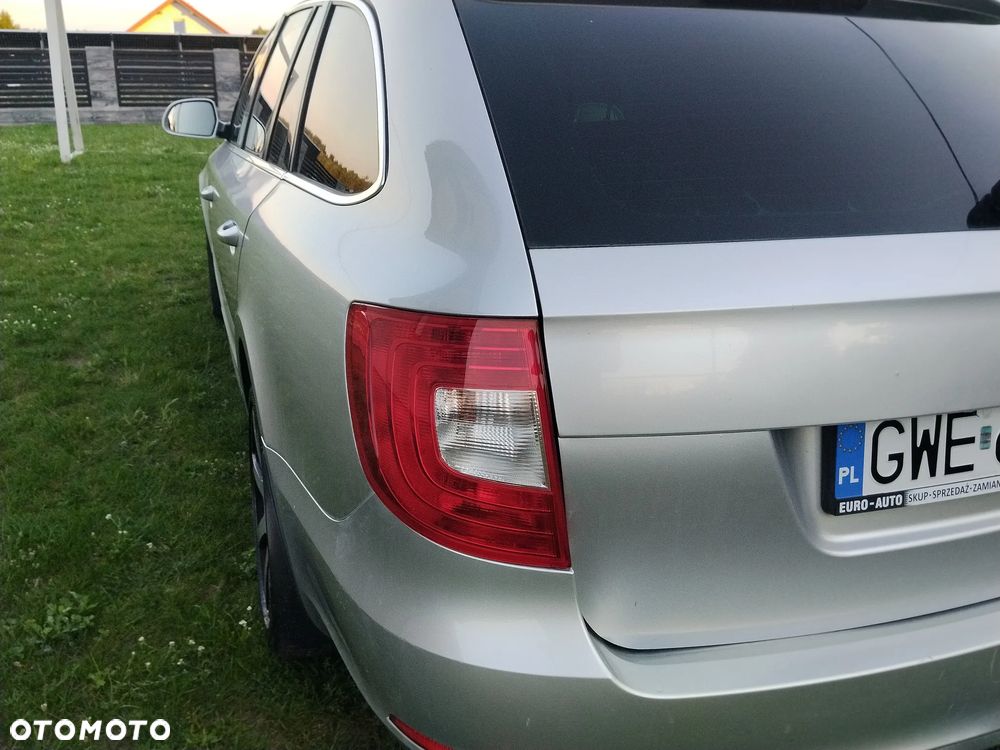 Skoda Superb 1.8 TSI Elegance DSG - 19