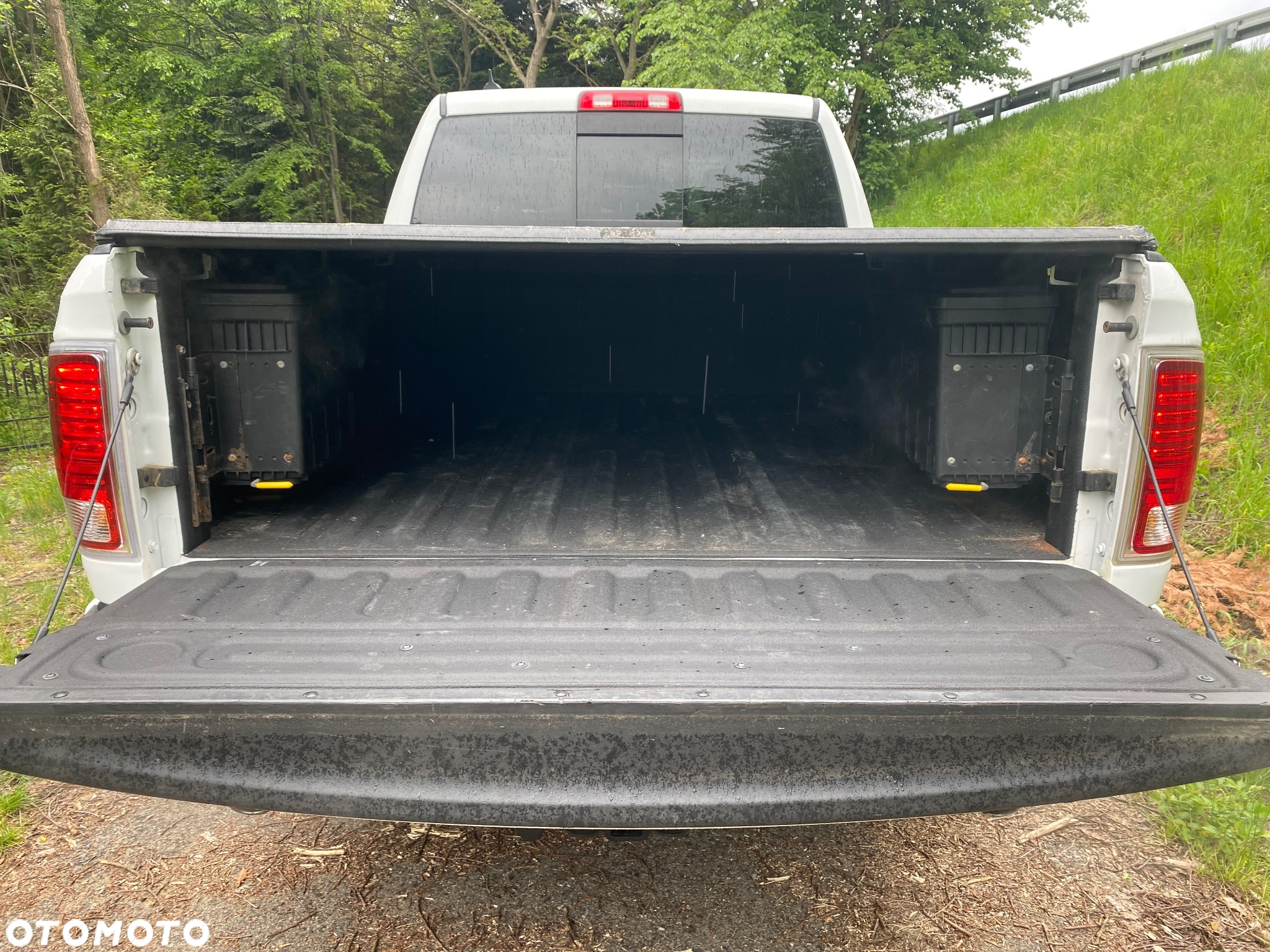 Dodge RAM 1500 5.7 4x4 - 8