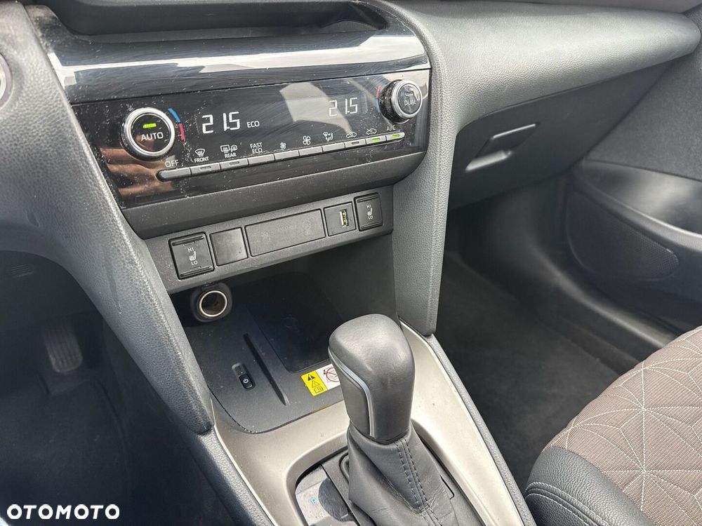 Toyota Yaris Cross - 25