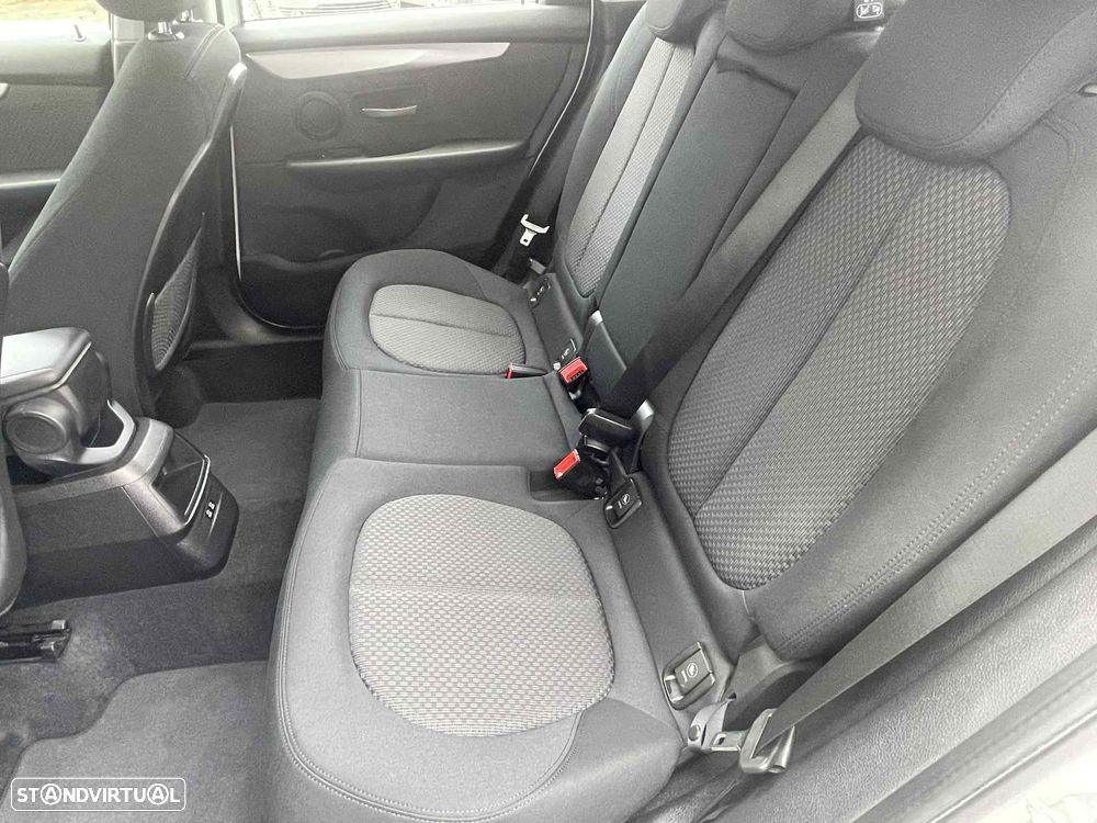 BMW 216 Active Tourer - 26