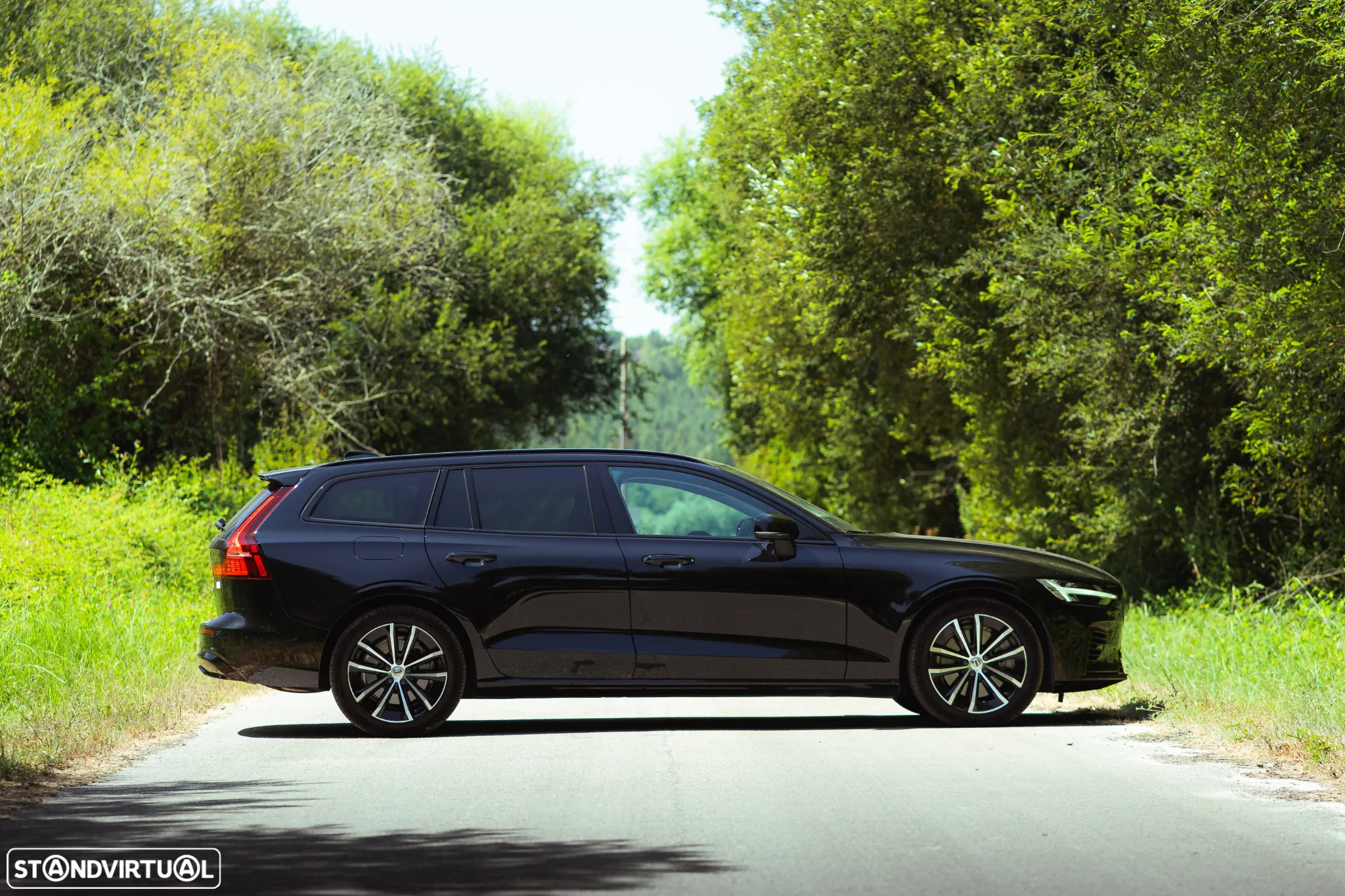 Volvo V60 2.0 T6 AWD TE Plus Dark - 5