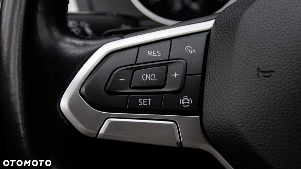 Volkswagen Passat 1.5 TSI EVO Essence DSG - 20